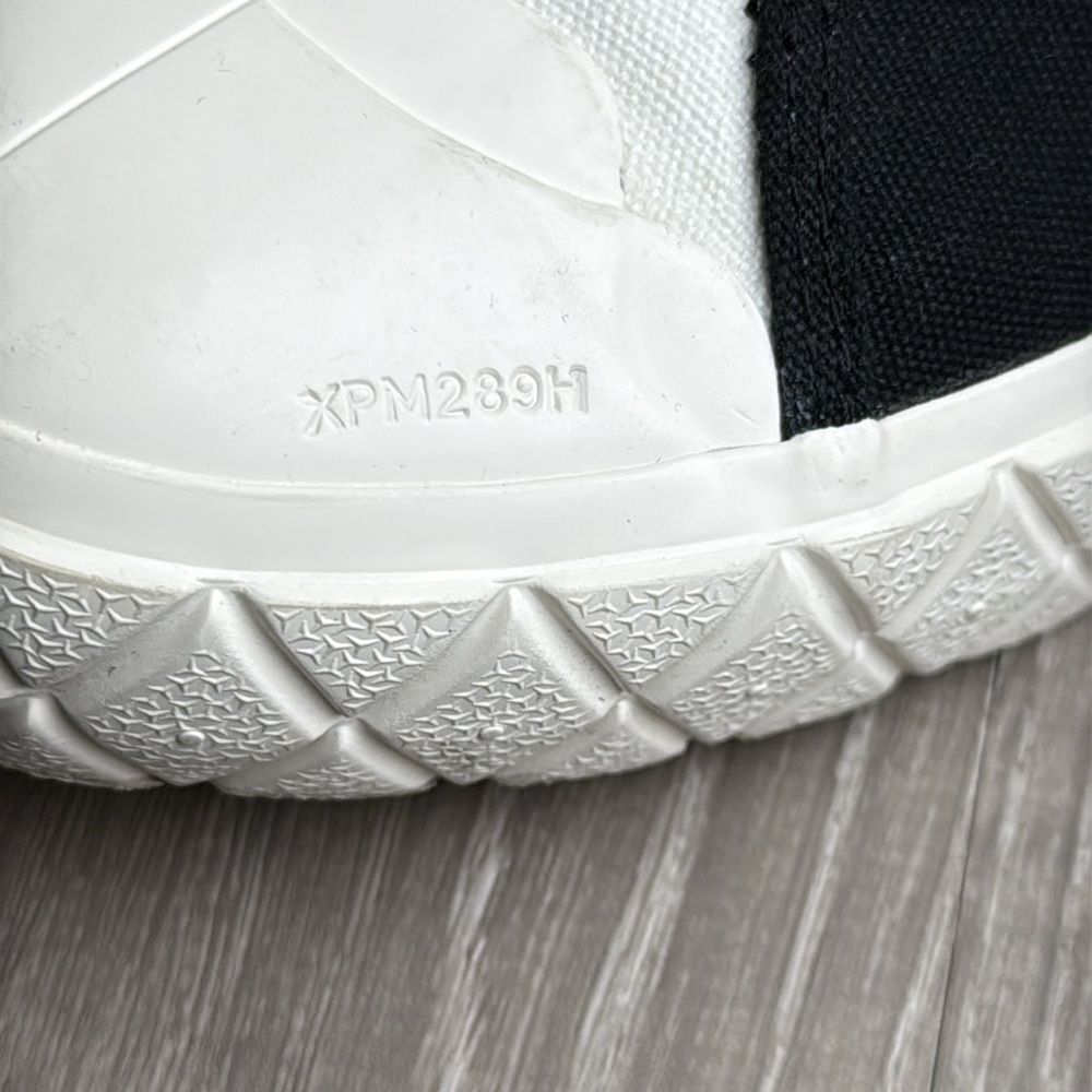 Palladium men’s black and white mid canvas lace up tennis shoes - Picture 6 of 7